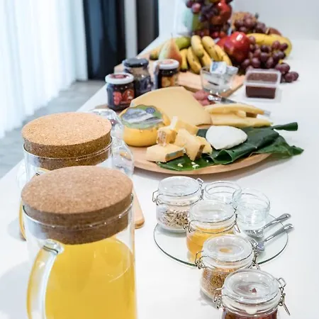 Ilha & * Ponta Delgada