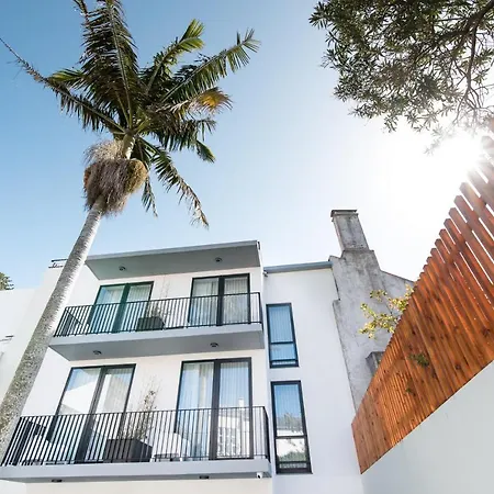 Ilha & * Ponta Delgada