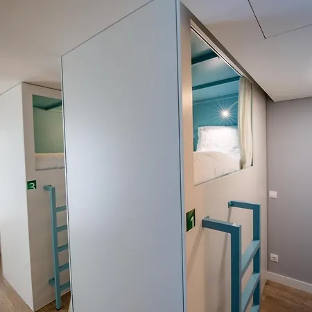Ilha & Albergue *