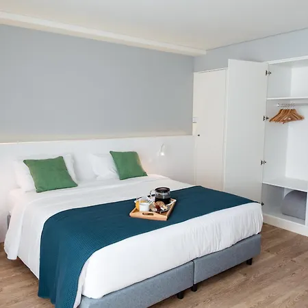 Ilha & Ponta Delgada