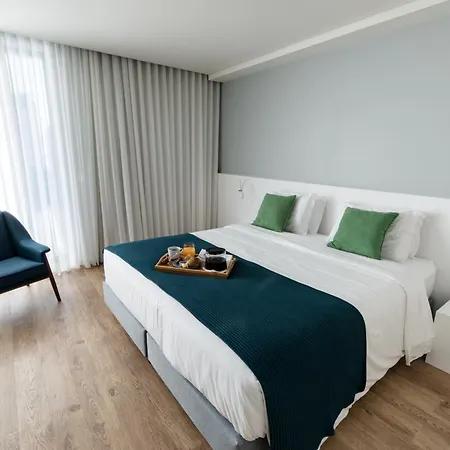 Albergue Ilha &