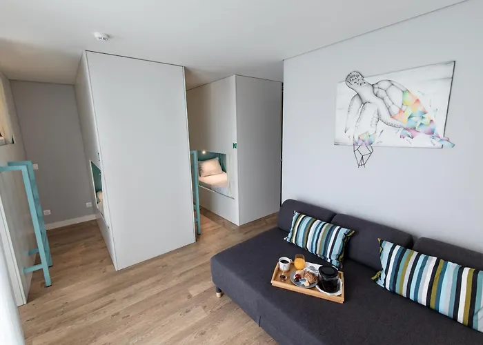 Ilha & * Ponta Delgada