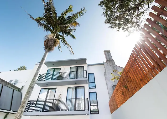 Ilha & * Ponta Delgada