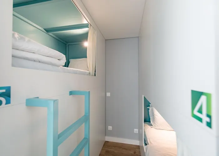 Ilha & * Ponta Delgada