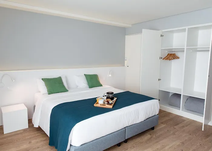 Ilha & Ponta Delgada